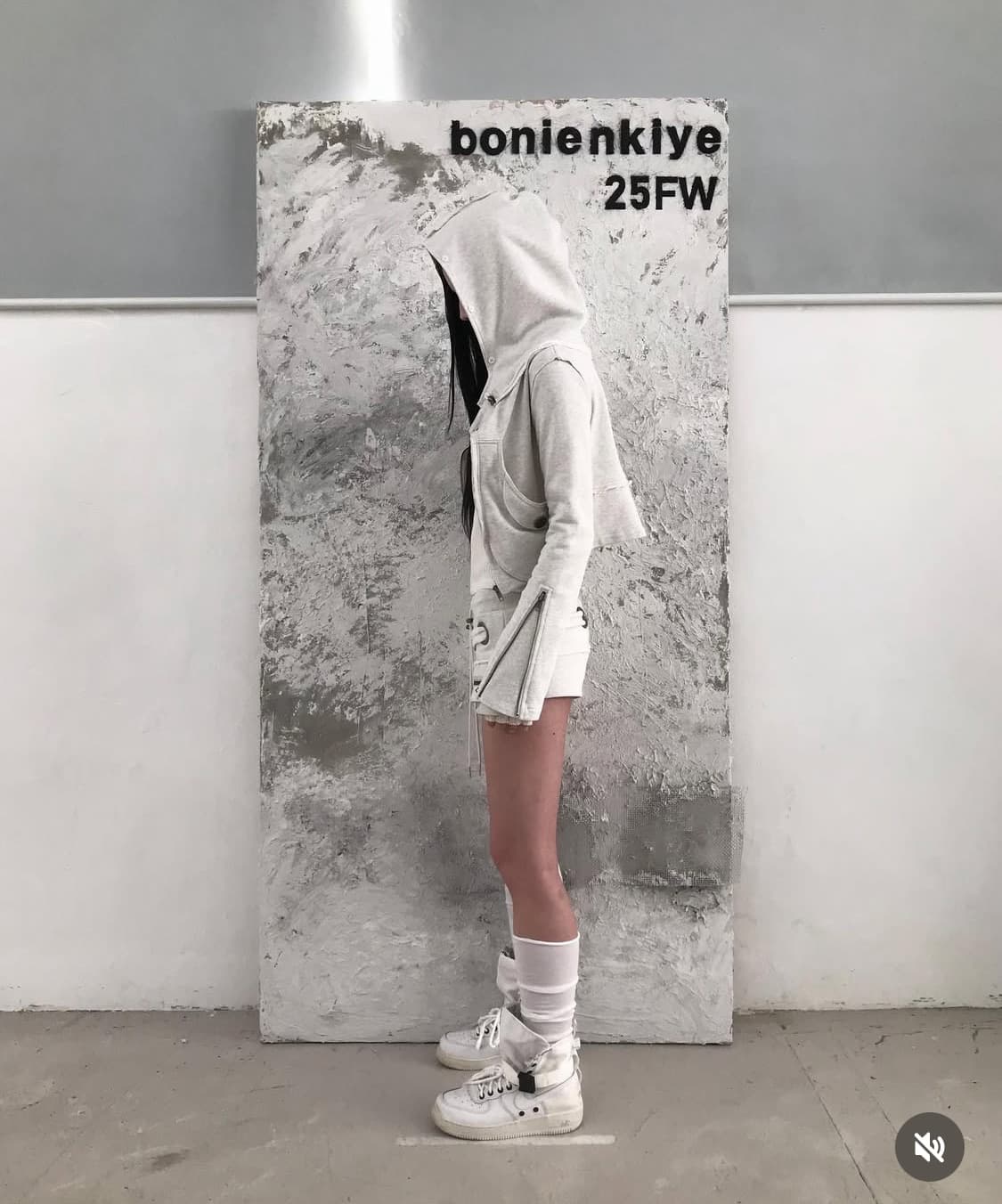 bonienkiye 스터드 아일렛 숏팬츠 마이크로 팬츠 보니앤키예 상품이미지4
