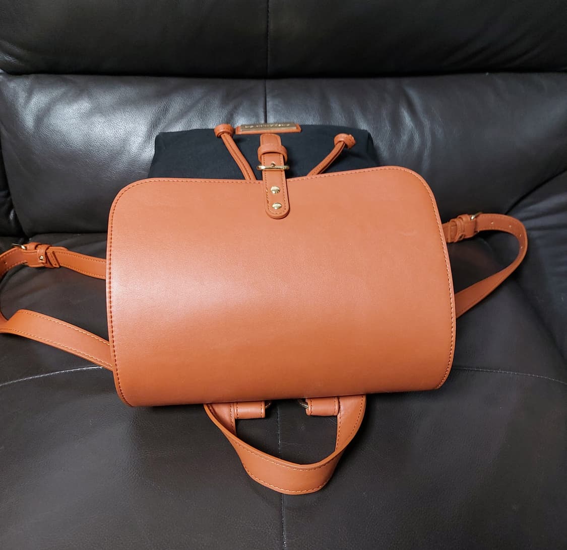 가스톤루가 블랙 캔버스 백팩

 상품이미지5