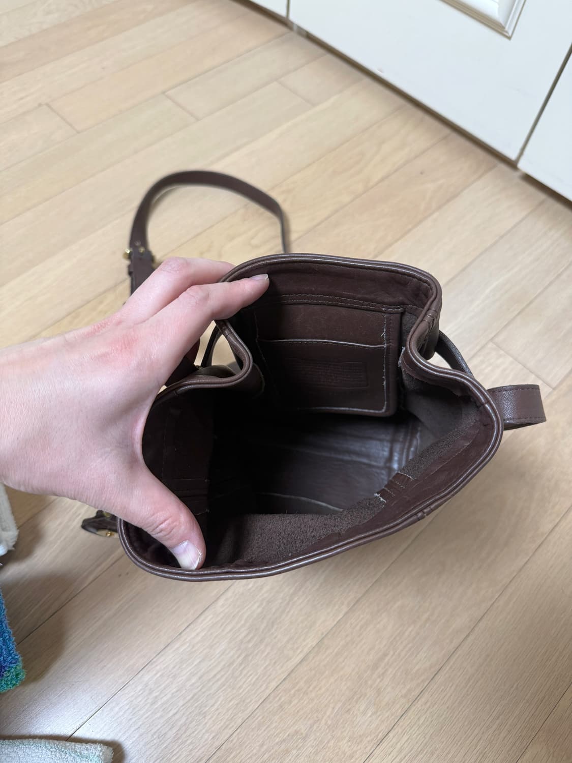 올드 코치 소호 벨티드 숄더백 상품이미지8