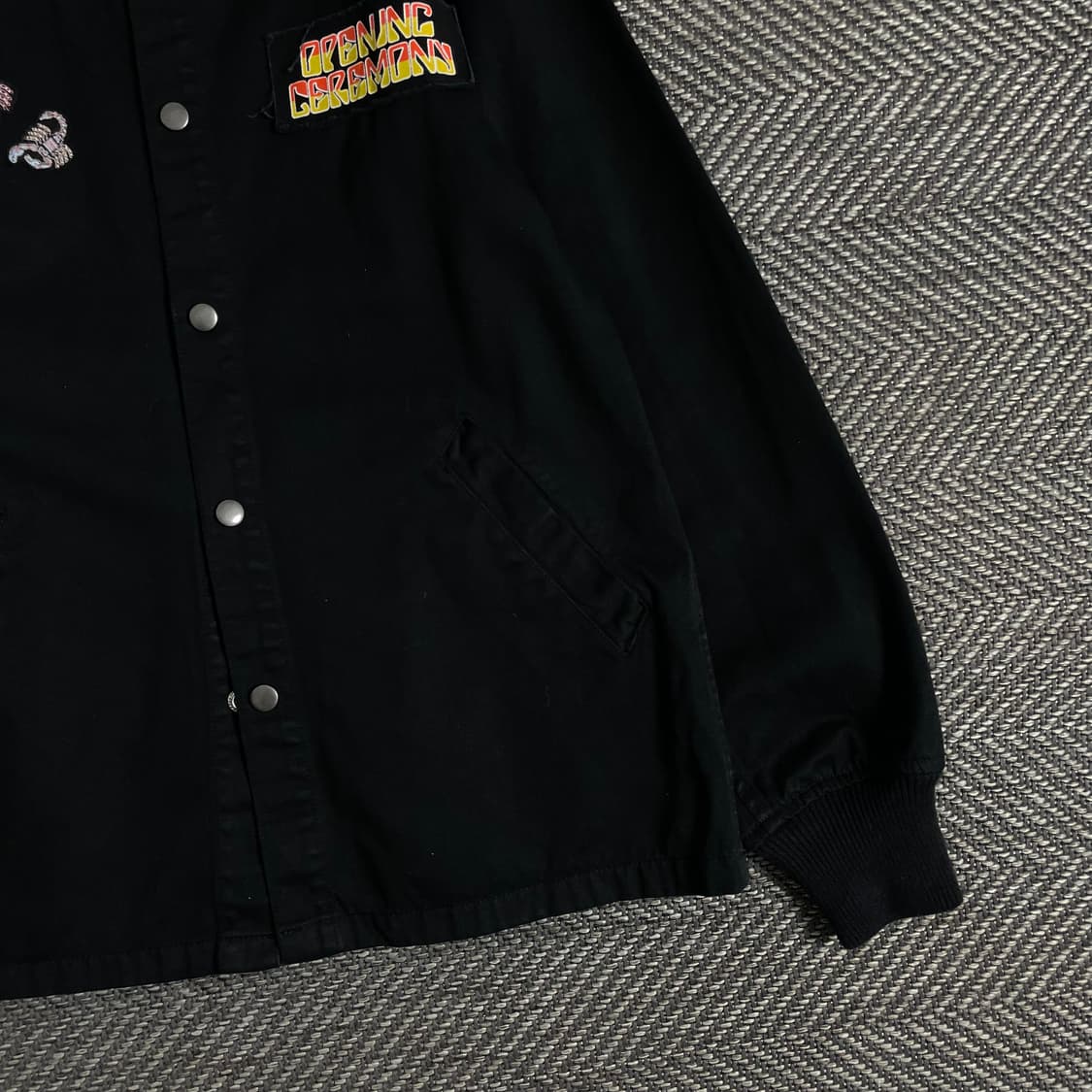 오프닝 세레모니 빅로고 블랙 박시핏 워크 자켓o 3311 상품이미지4