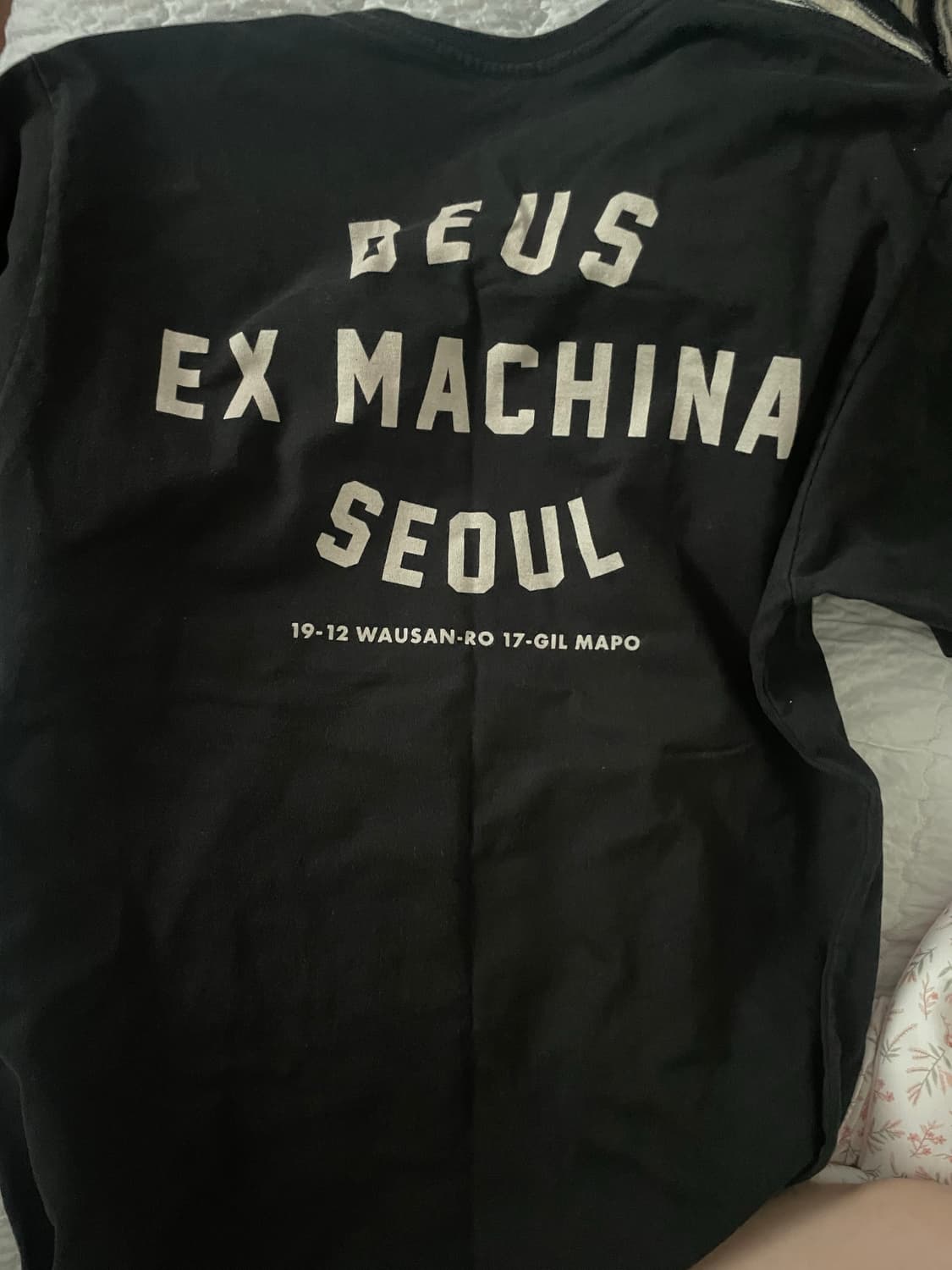 데우스 엑스 마키나 서울 컬리지 반팔 티셔츠 블랙 M 상품이미지1