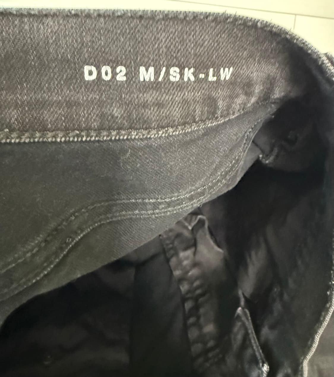 생로랑 16시즌 블랙 디스진 29 상품이미지4