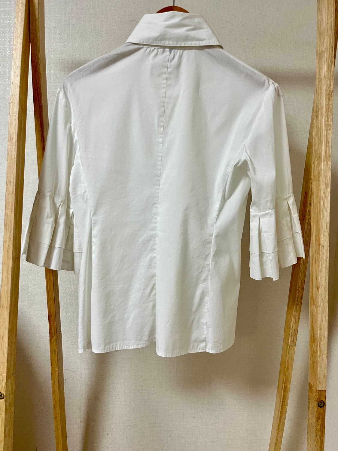 ARMANI COLLEZIONI 화이트 프릴 블라우스 38 정품 상품이미지2
