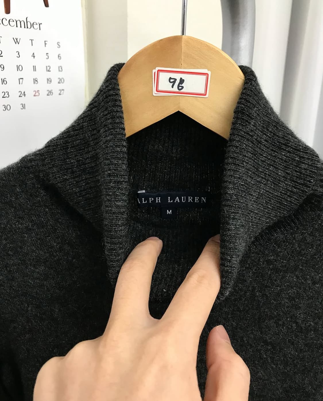 폴로 캐시미어 터틀넥 퍼프 니트 상품이미지2