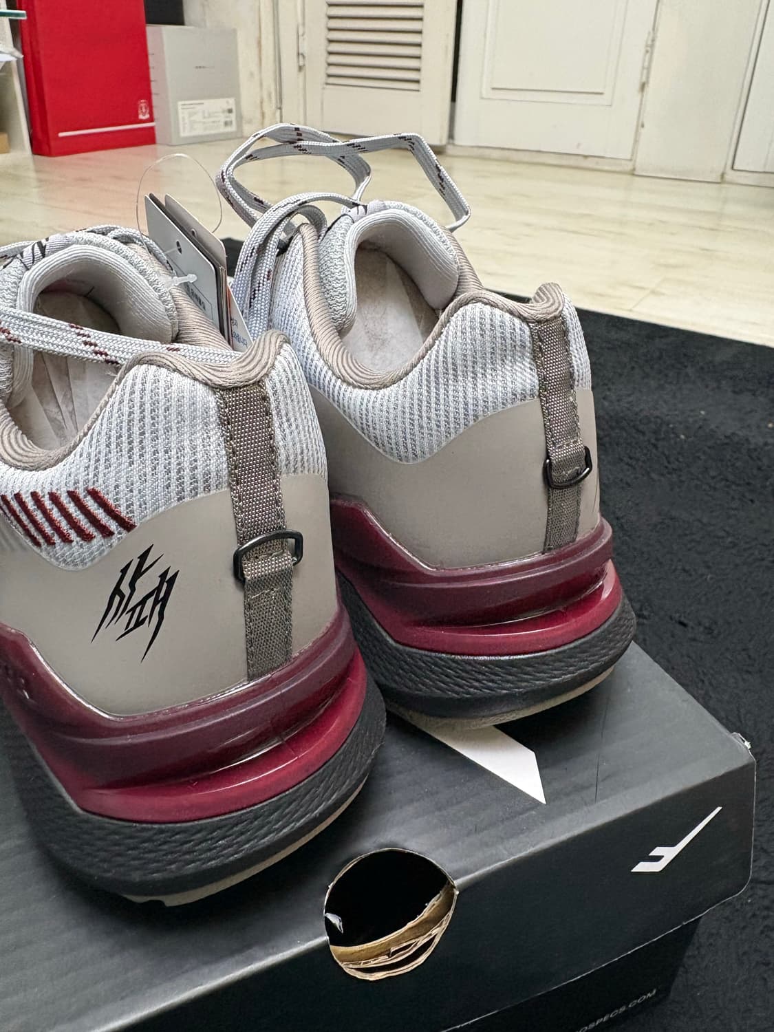 프로스펙스 트레일 런닝화 245mm 상품이미지2