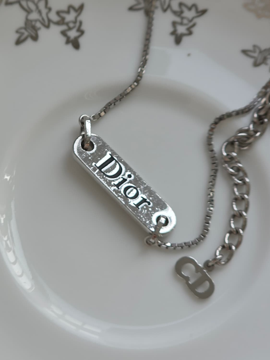디올 은장 가로바 가로플레이트 dior 로고 목걸이  상품이미지5