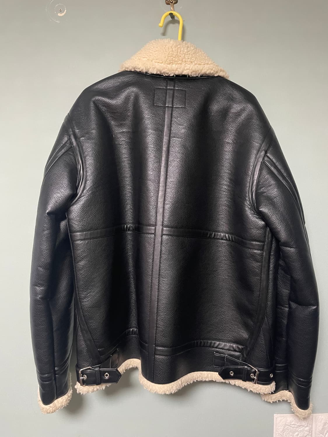 디서먼트 B-3 하이넥 레더 무스탕 상품이미지3