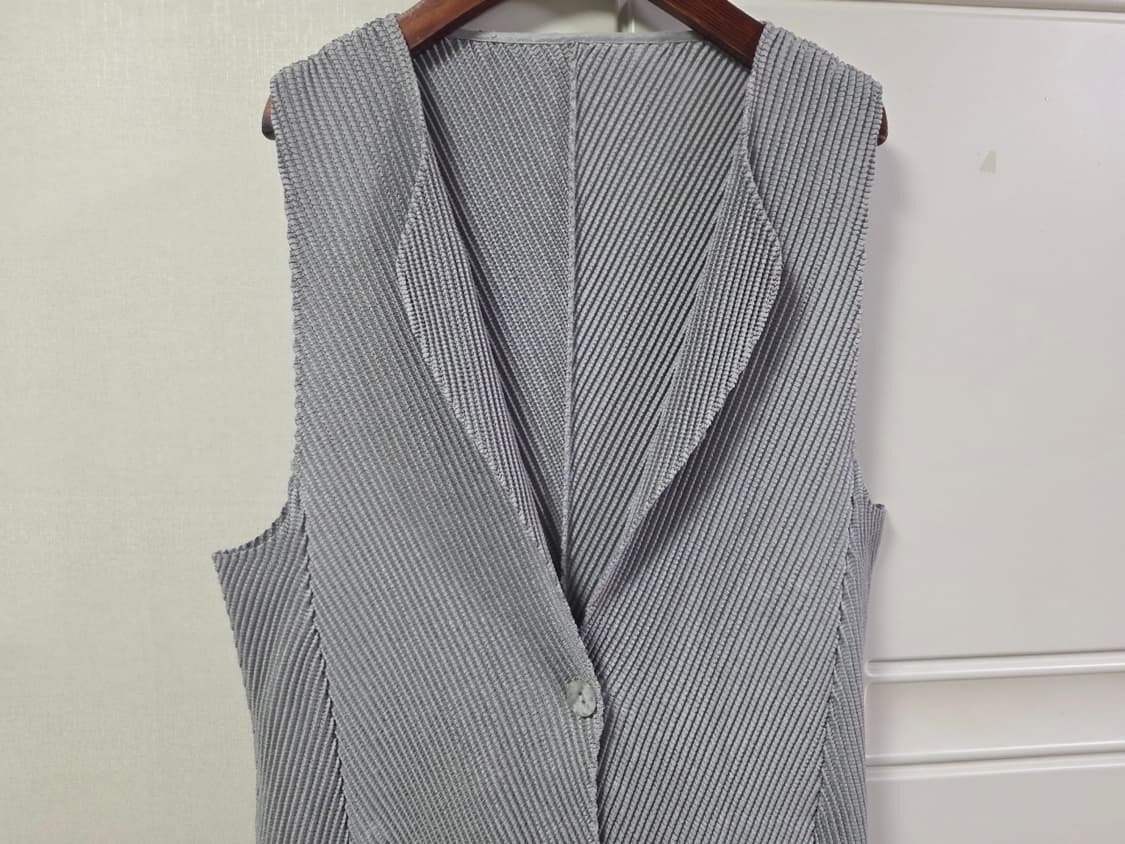 라비타준코 플리츠 롱베스트 F 그레이
 상품이미지3