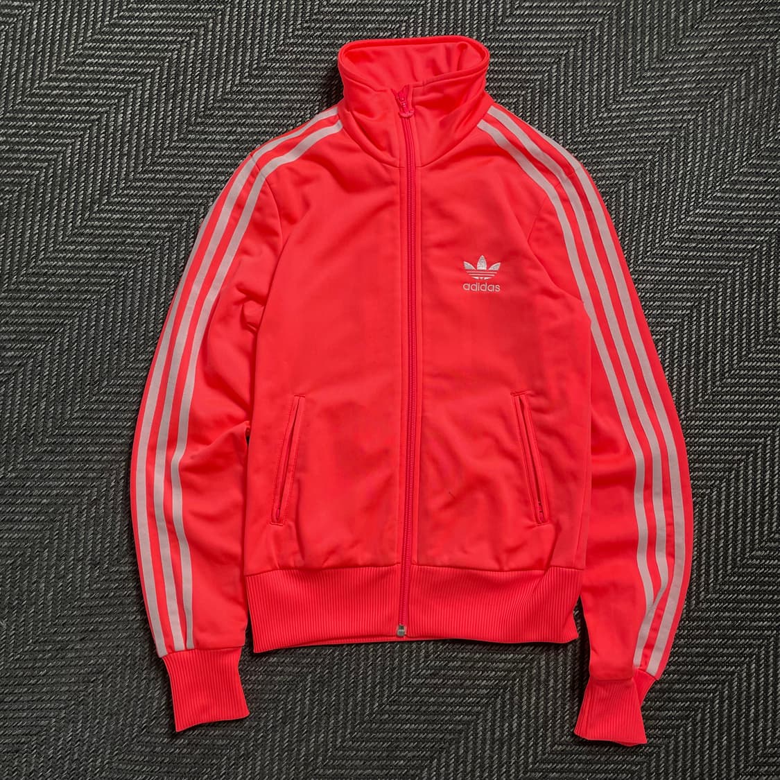 아디다스 우먼스 파이어버드 빅로고 네온 핑크 트랙탑 져지o 4557 상품이미지4