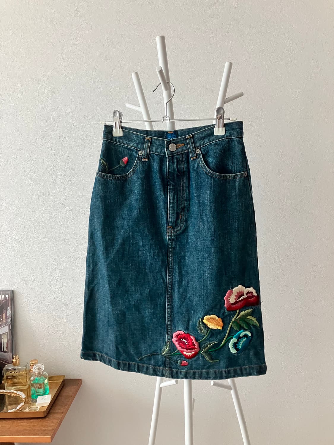 KENZO jeans 겐조진스 꽃자수 데님미디스커트 상품이미지1