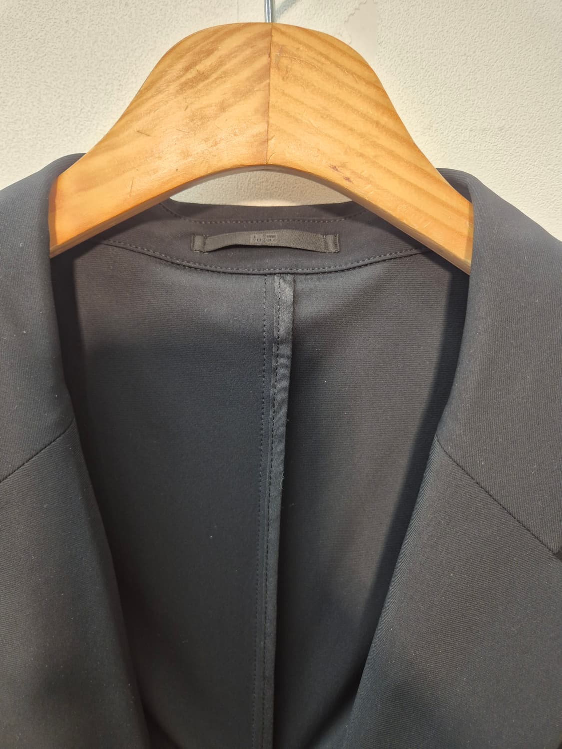 유니클로 남성용 블랙 블레이저  3XL
사이즈  상품이미지2