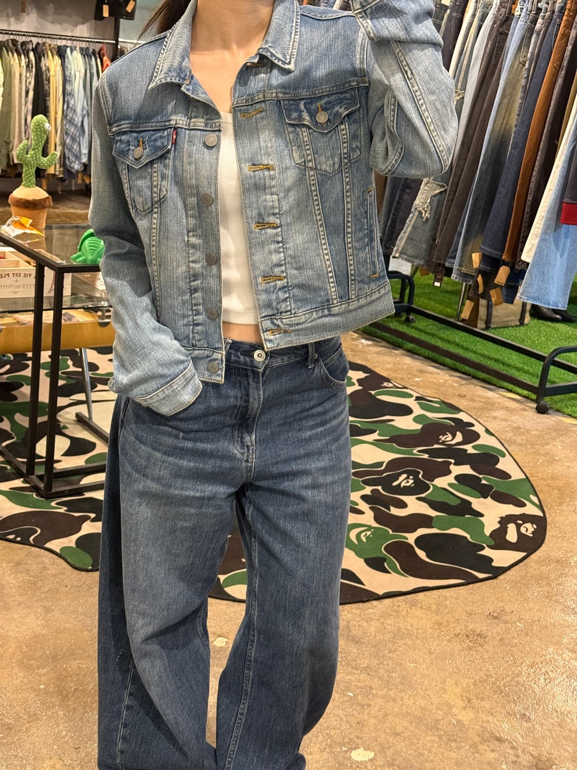 Levi’s 세미 크롭 데님 트러커 자켓 상품이미지1