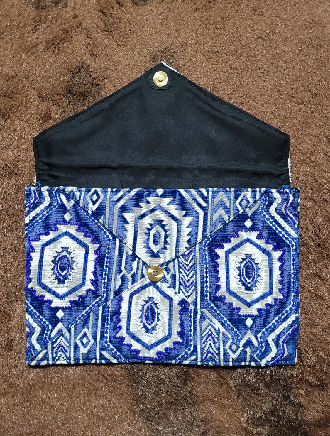 아즈텍 문양 비즈 클러치백  상품이미지1