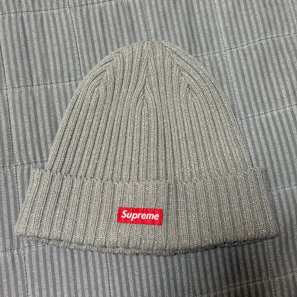 슈프림 오버다이드 비니 메탈릭 실버 - 25SS 상품이미지1