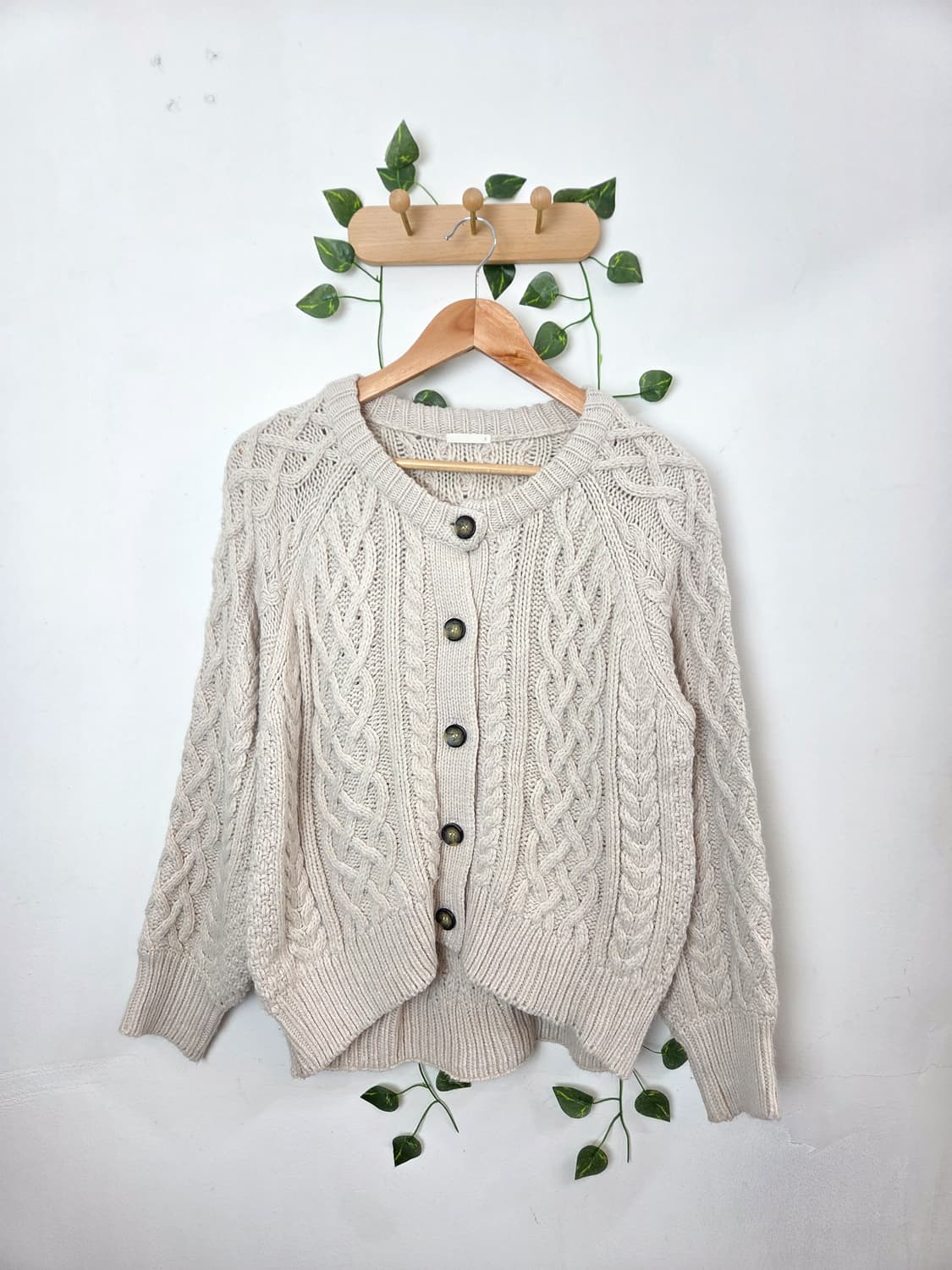 퓨어 동글 가디건 상품이미지1