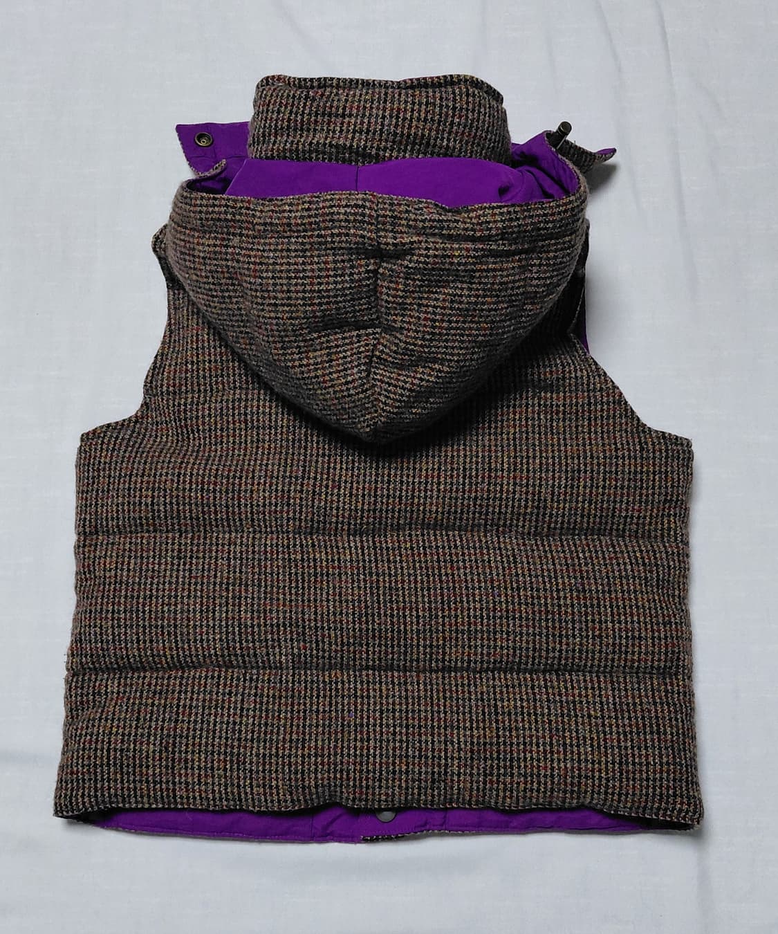 일본 브랜드 Audrey and John Wad의 리버서블 다운 조끼 상품이미지5