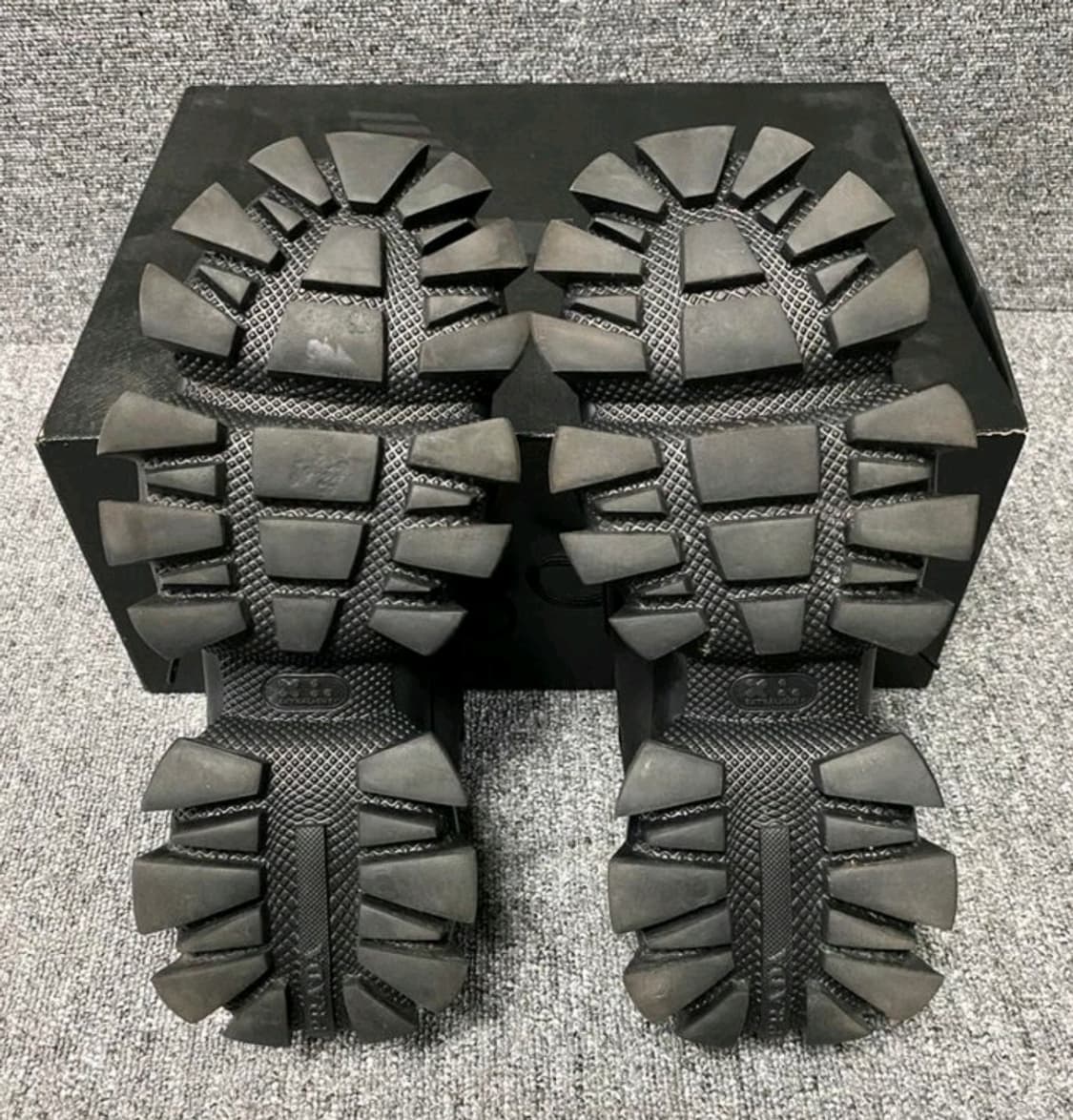 프라다 스니커즈  상품이미지7