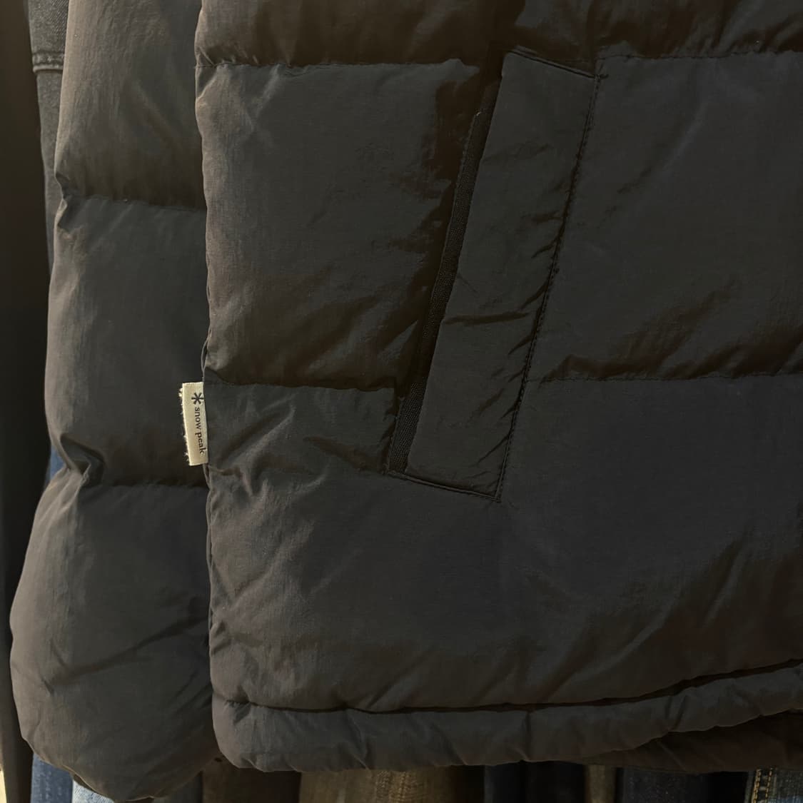 스노우피크 카라 부클넥 헤비 다운 자켓 상품이미지3