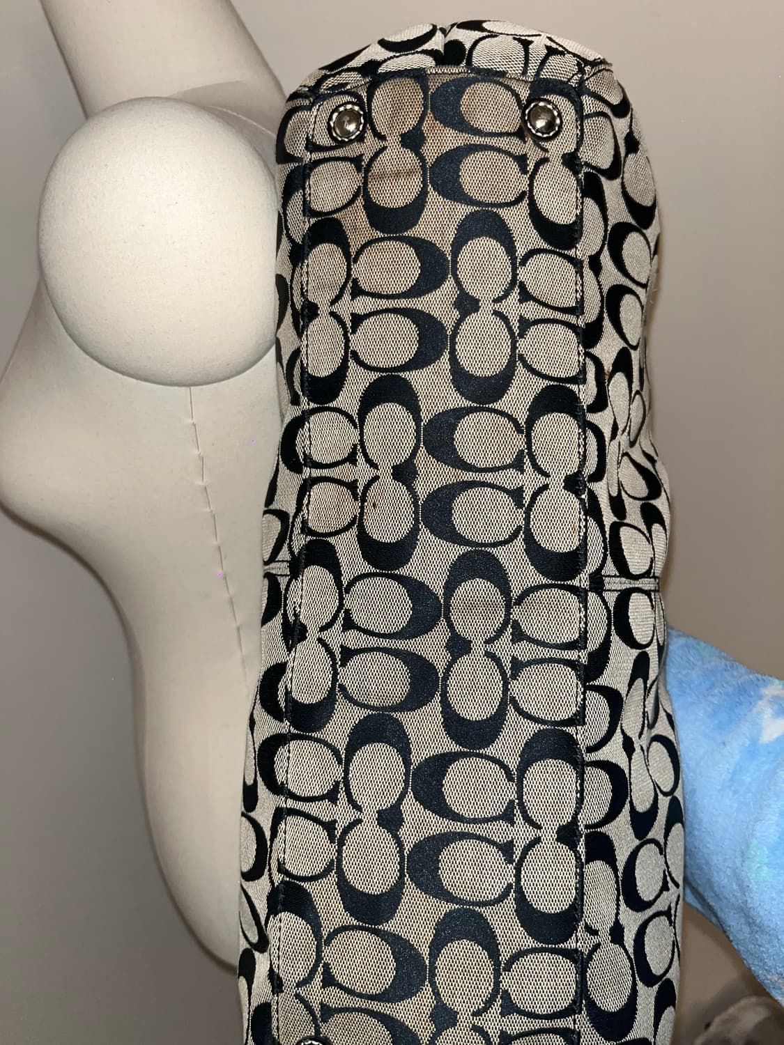 Coach Cookie and Cream Big Shoulder Bag 상품이미지7