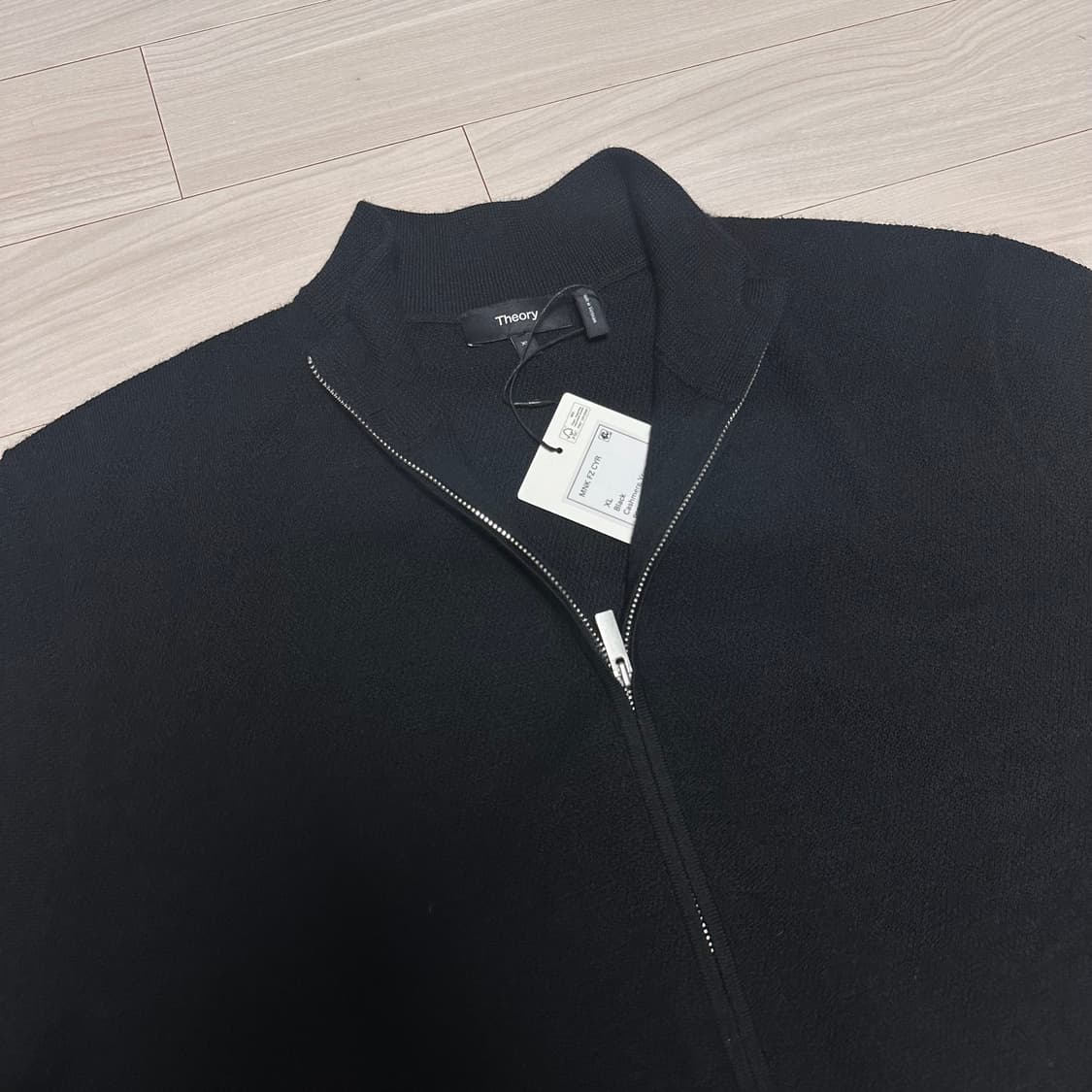 [새상품] 띠어리 캐시미어 니트 집업 가디건 블랙 XL사이즈 상품이미지9