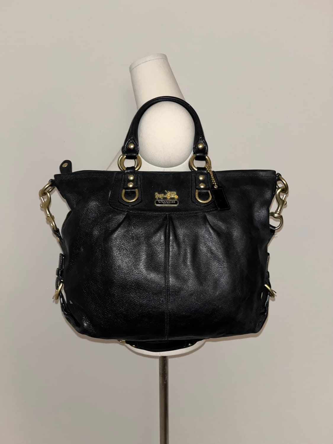 Coach All Black Shoulder bag 상품이미지1