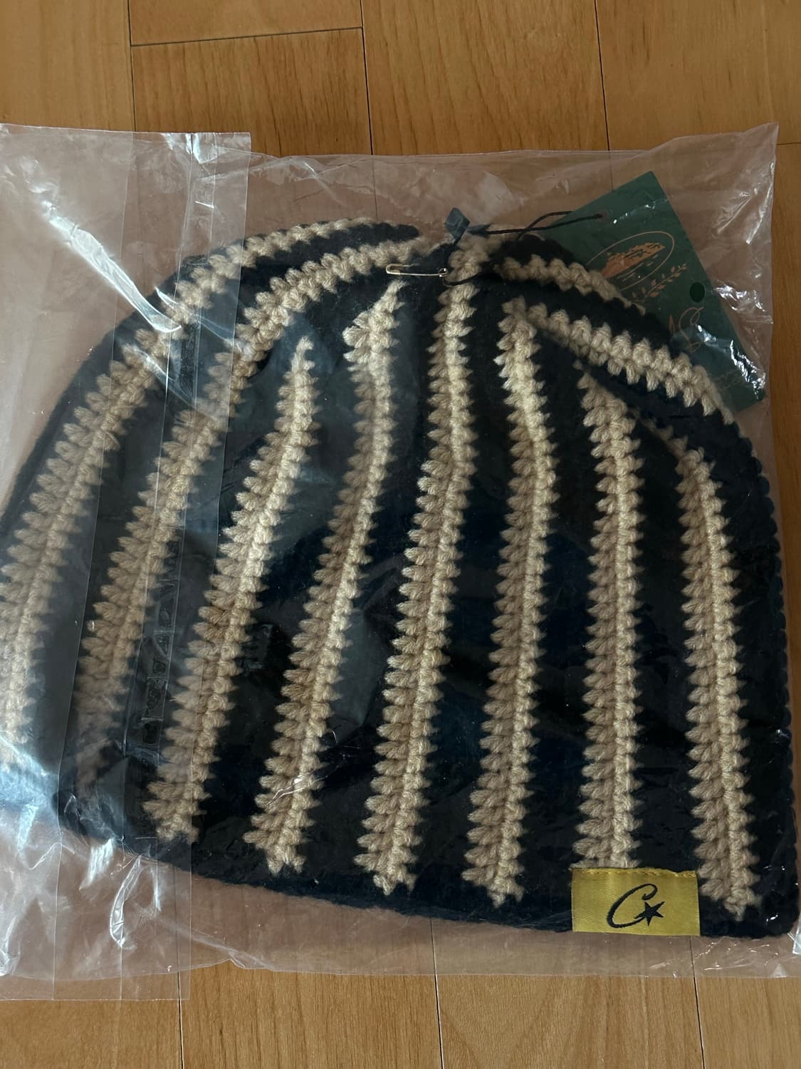 Corteiz Big Crochet Beanie (Black&Cream) 상품이미지1