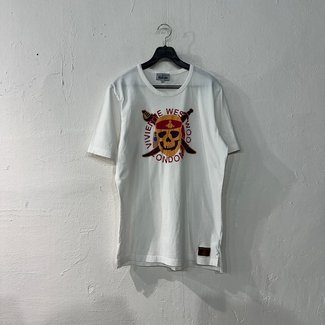 비비안웨스트우드 스컬 반팔티 L 상품이미지1