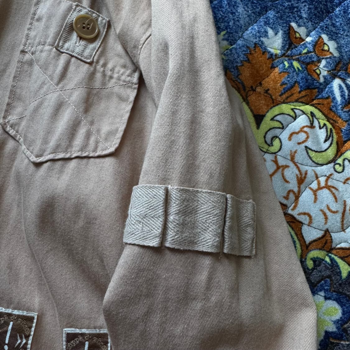 Zucca 빈티지 밀리터리 주카 로고 프린팅 사파리 버튼 포켓 야상 자켓 상품이미지4