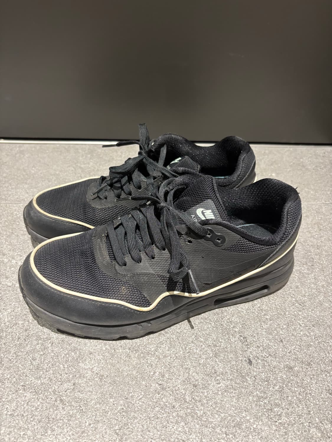 나이키 에어맥스 1 울트라 2.0 에센셜 스니커즈 상품이미지2