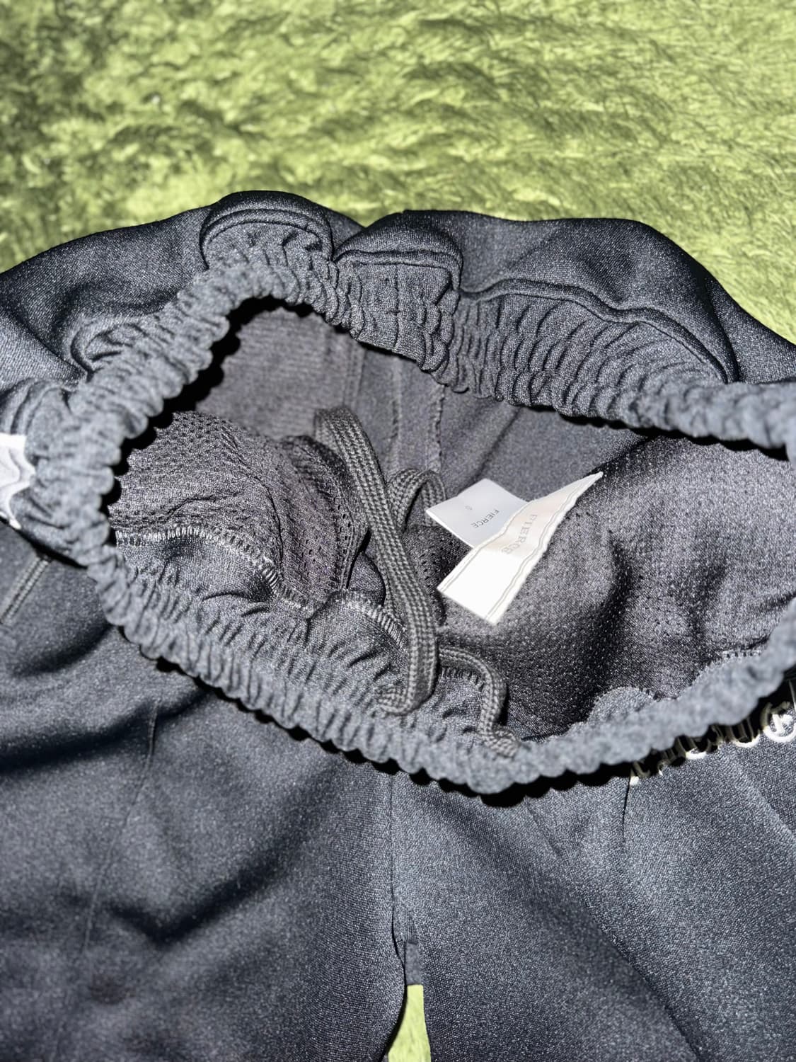 [S] Fierce 피어스 자수 로고 플레잉 트랙 팬츠 블랙 상품이미지3