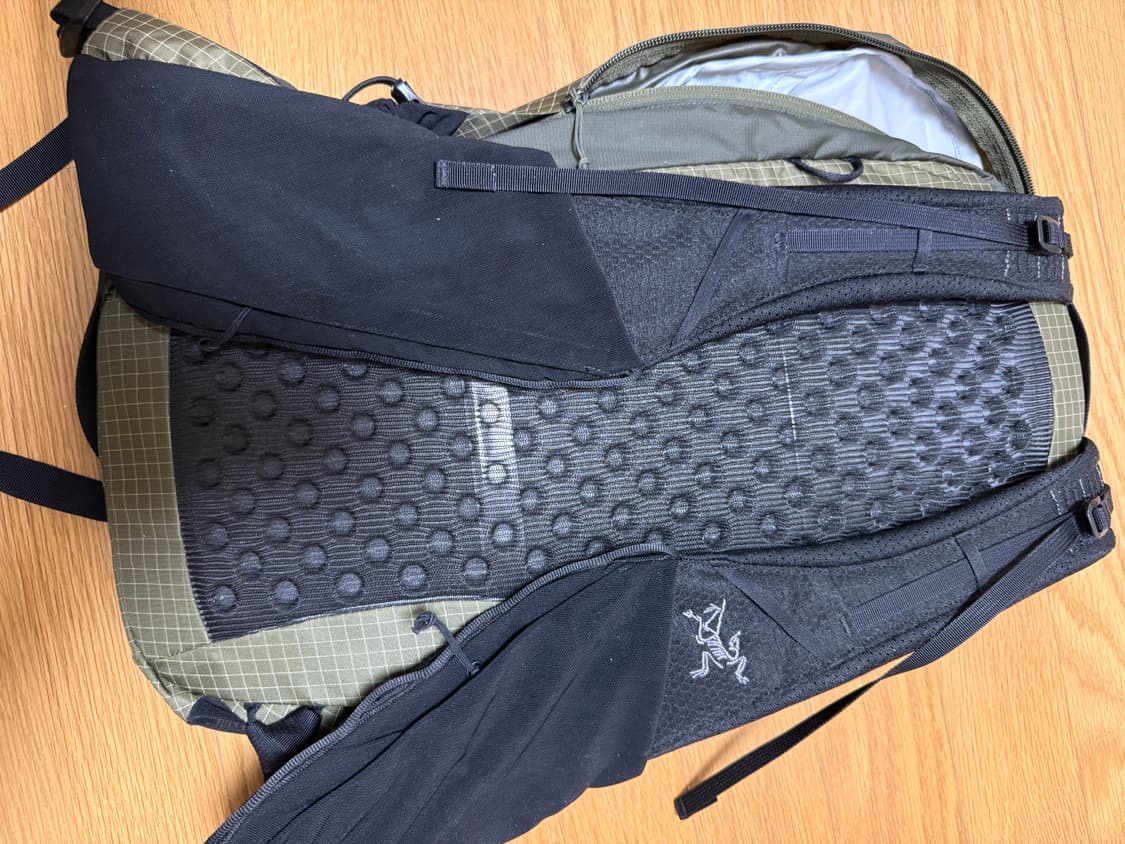 아크테릭스 에어리어스 18 타츠 상품이미지2