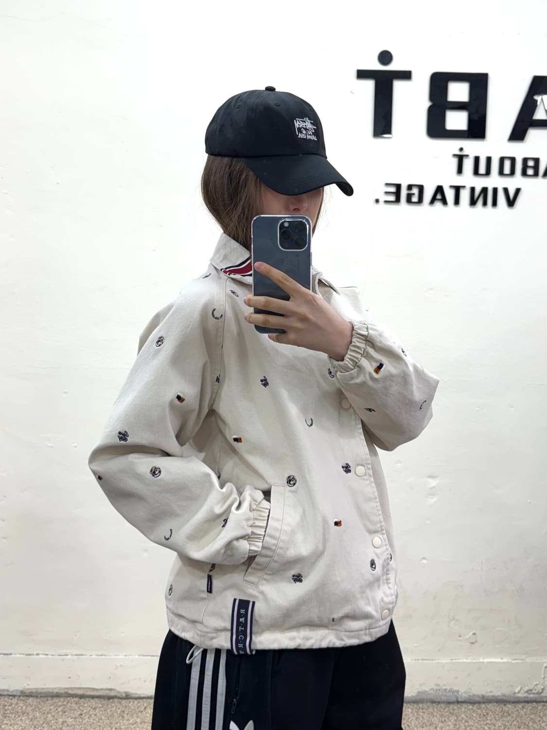 로맨틱크라운 코치자켓 상품이미지3