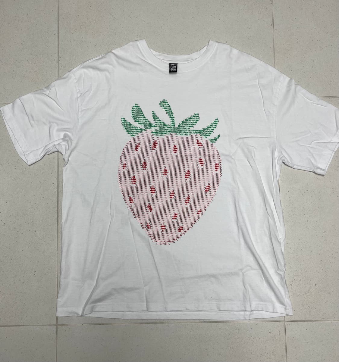 원더비지터 Ascii Strawberry Overfit T-shirt 상품이미지4