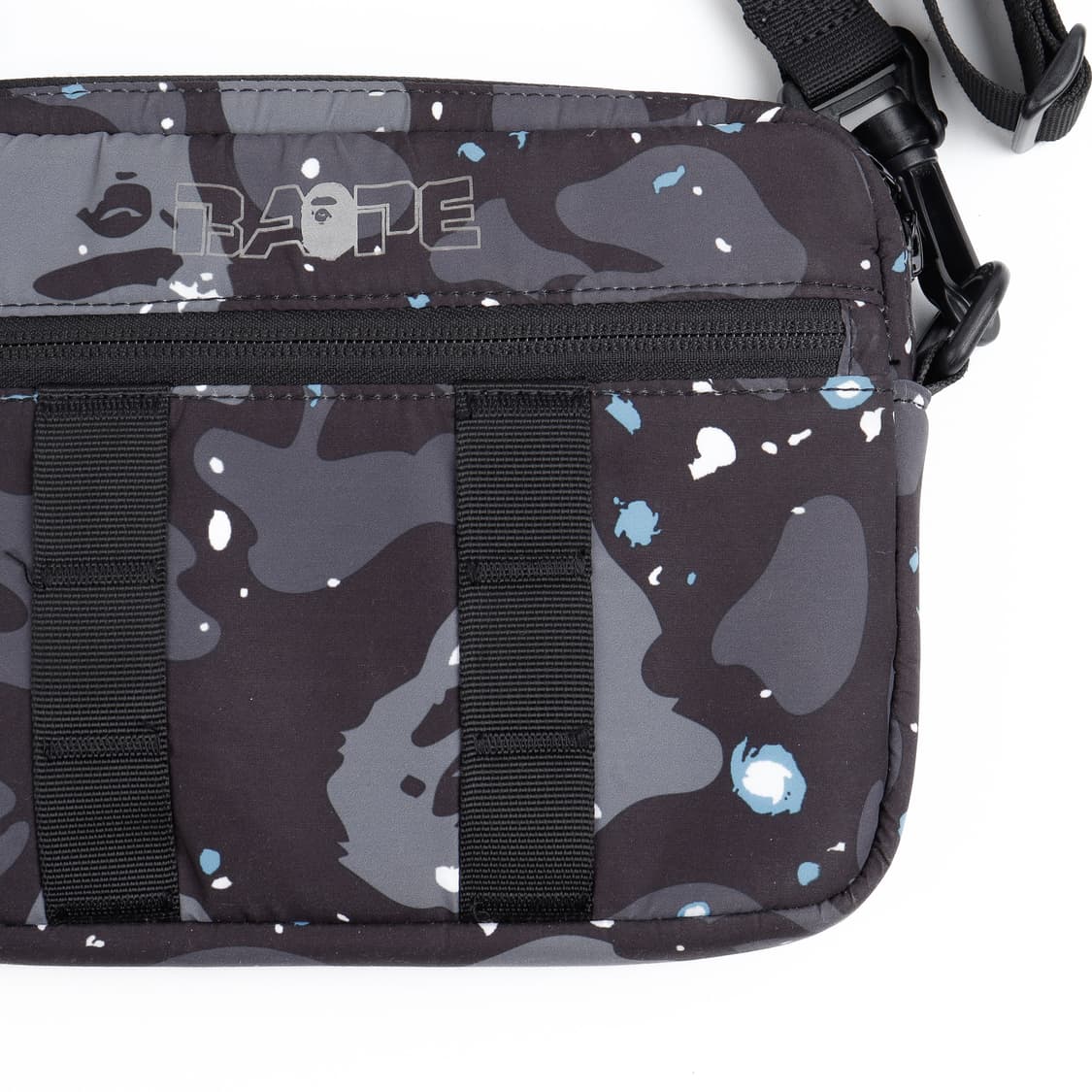 베이프 카모 숄더백 상품이미지3