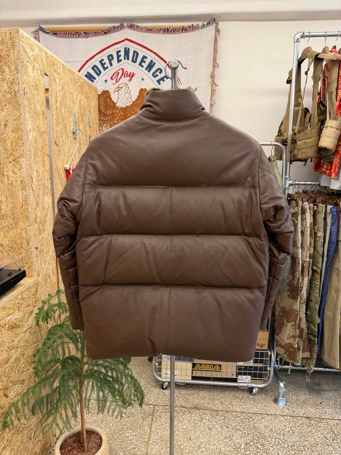 프리즘웍스 양가죽 구스다운 점퍼 상품이미지6