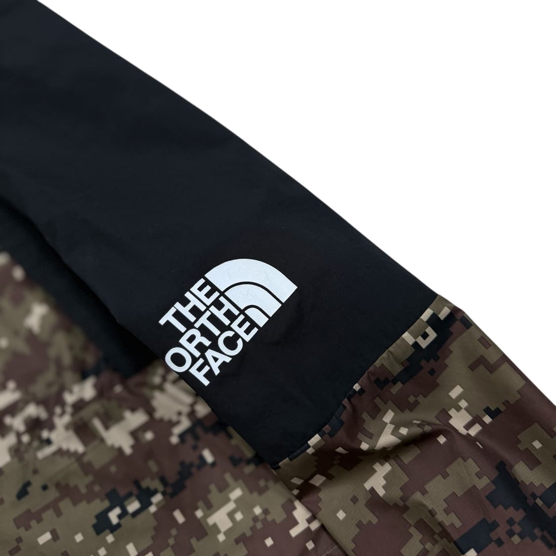 노스페이스 디지털 카모 페릴 윈드 바람막이 자켓 M 상품이미지7