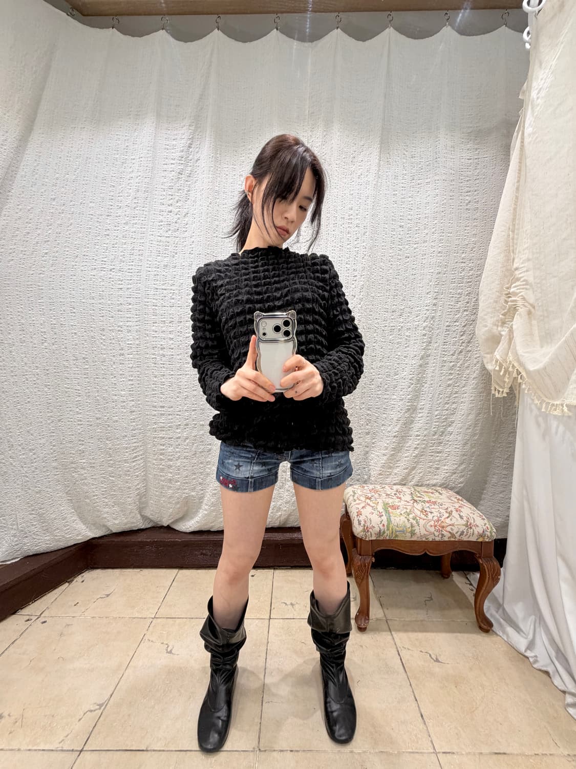 black pom pom sleeve 상품이미지1