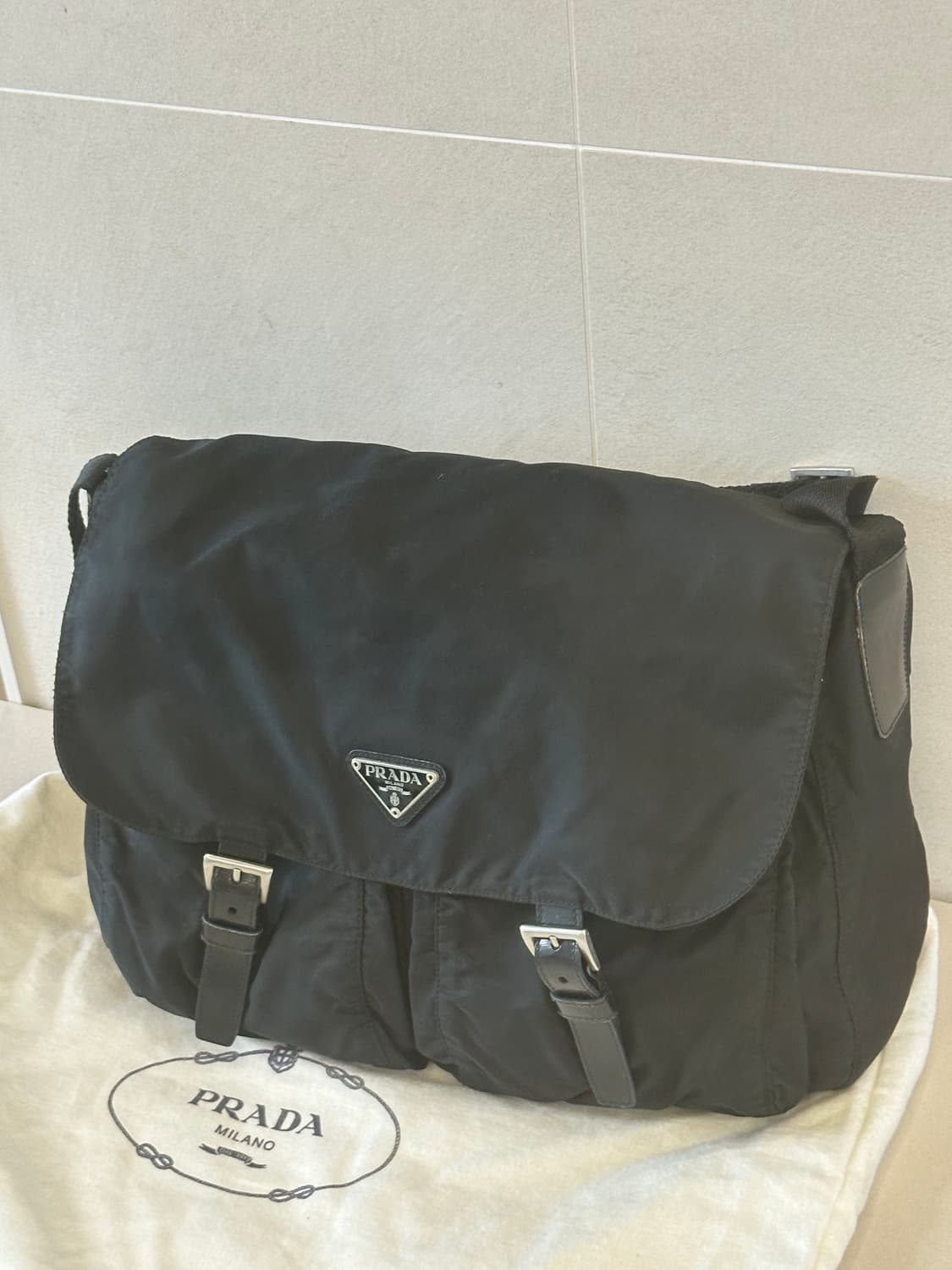 정품 프라다 포코노 나일론 투포켓 메신저백 크로스백 상품이미지2