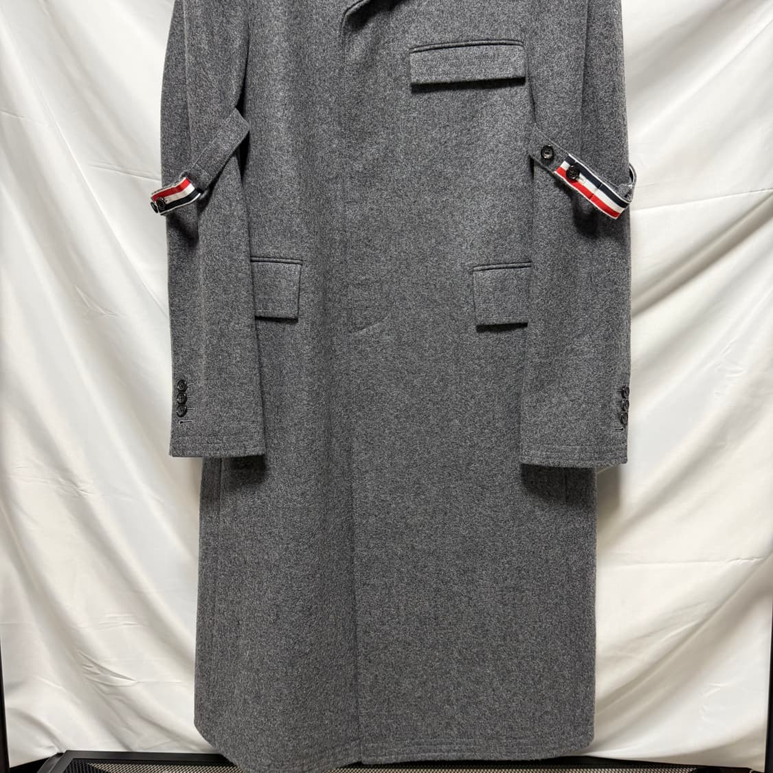 [S+급/2] 톰브라운 울 암밴드 체스터필드 오버 코트 그레이 상품이미지3