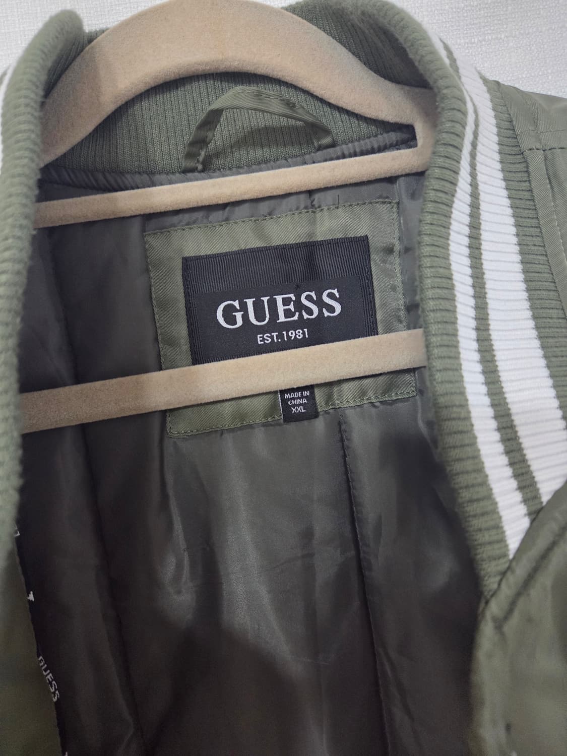 게스 야구점퍼 상품이미지2