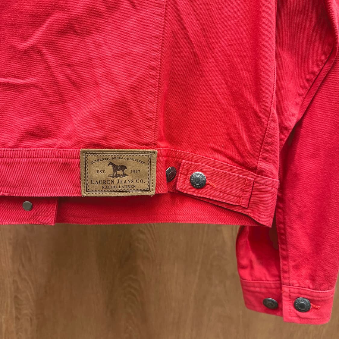 폴로 랄프로렌 트러커 자켓 플랩 포켓 백 로고 패치 디테일 레드 상품이미지6