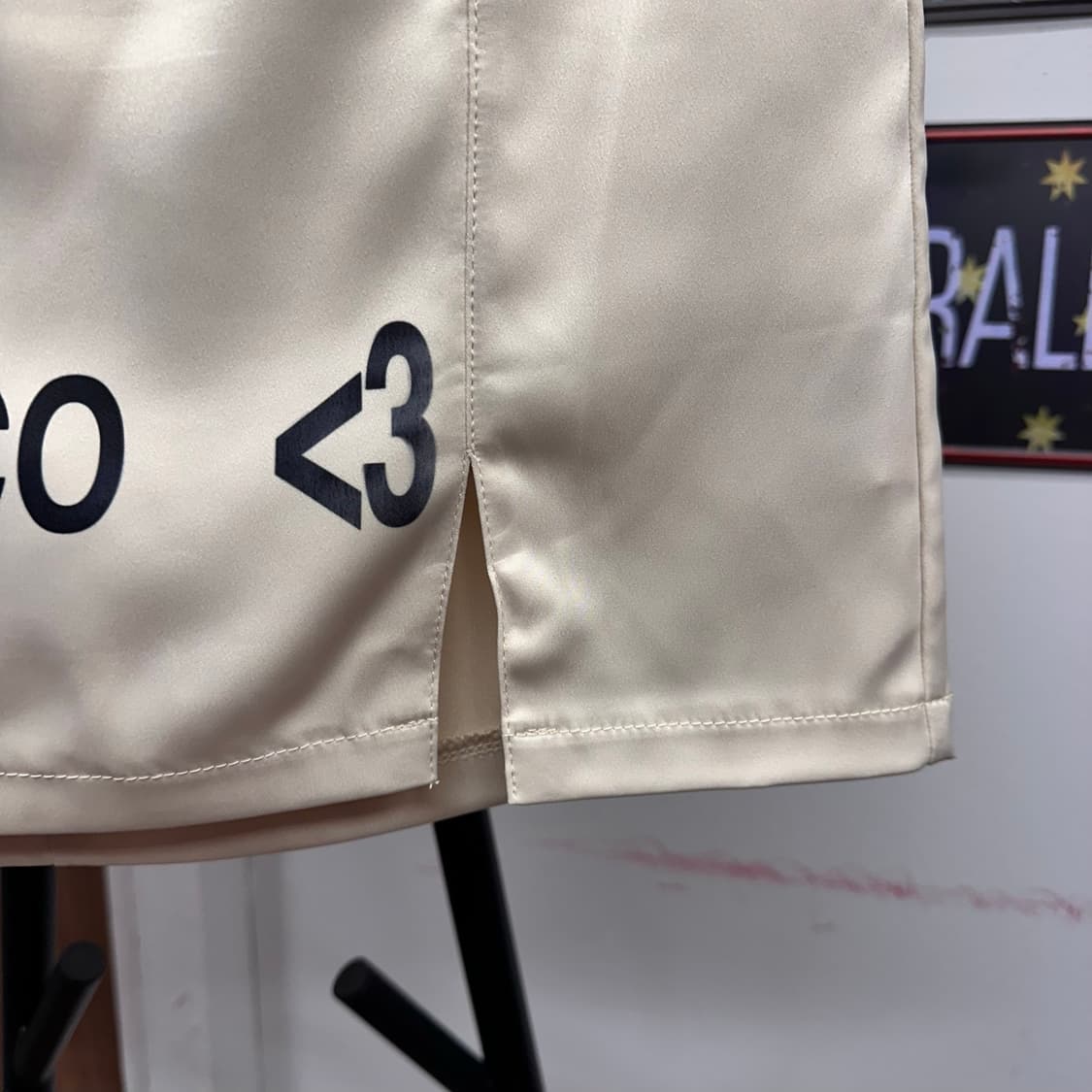 Ivory Avril Lettering Reprint Mini Skirt 상품이미지5
