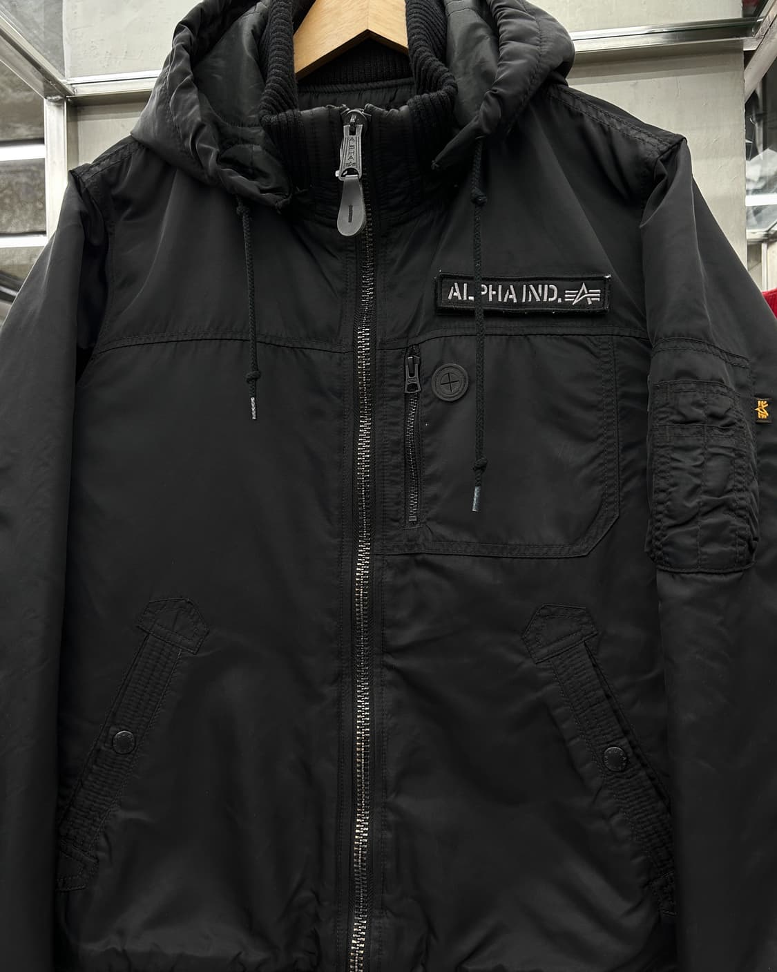 알파인더스트리 00s 후디 플라이트 봄버 자켓 블랙 상품이미지2