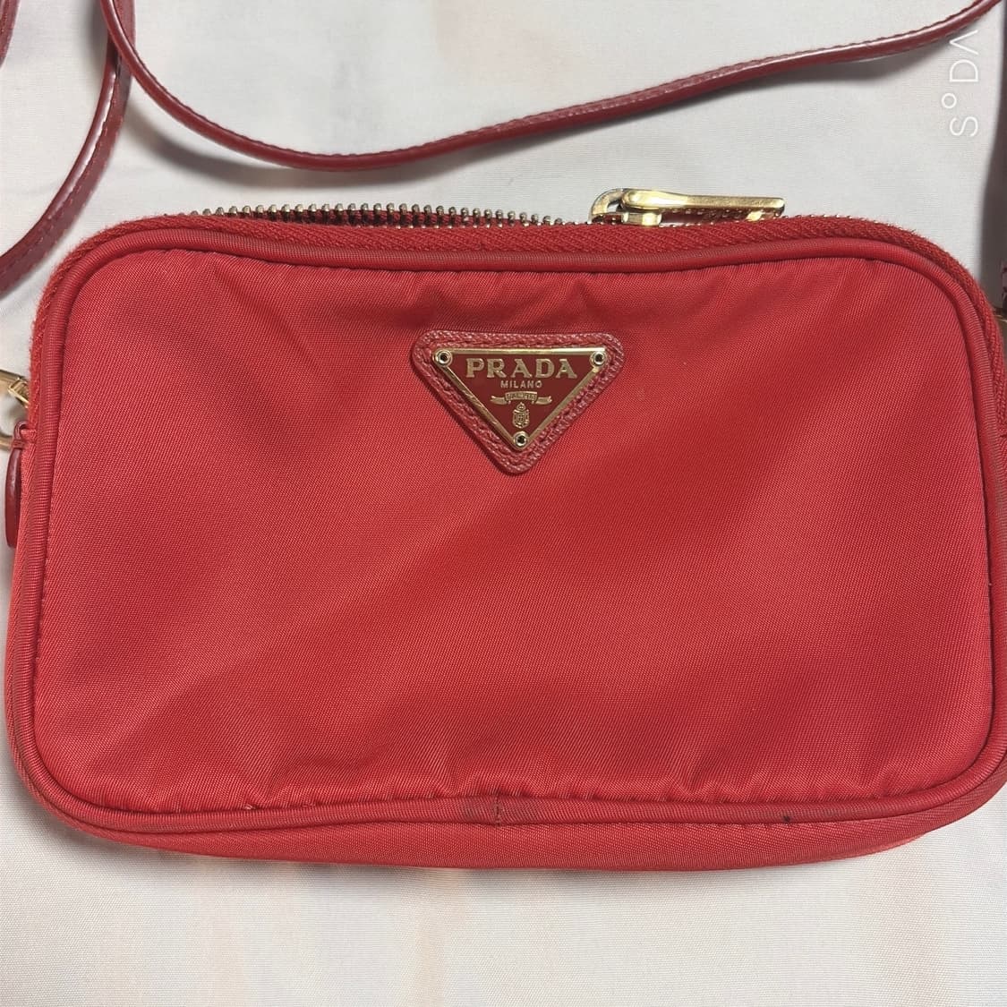 프라다 레드 크로스백 상품이미지2