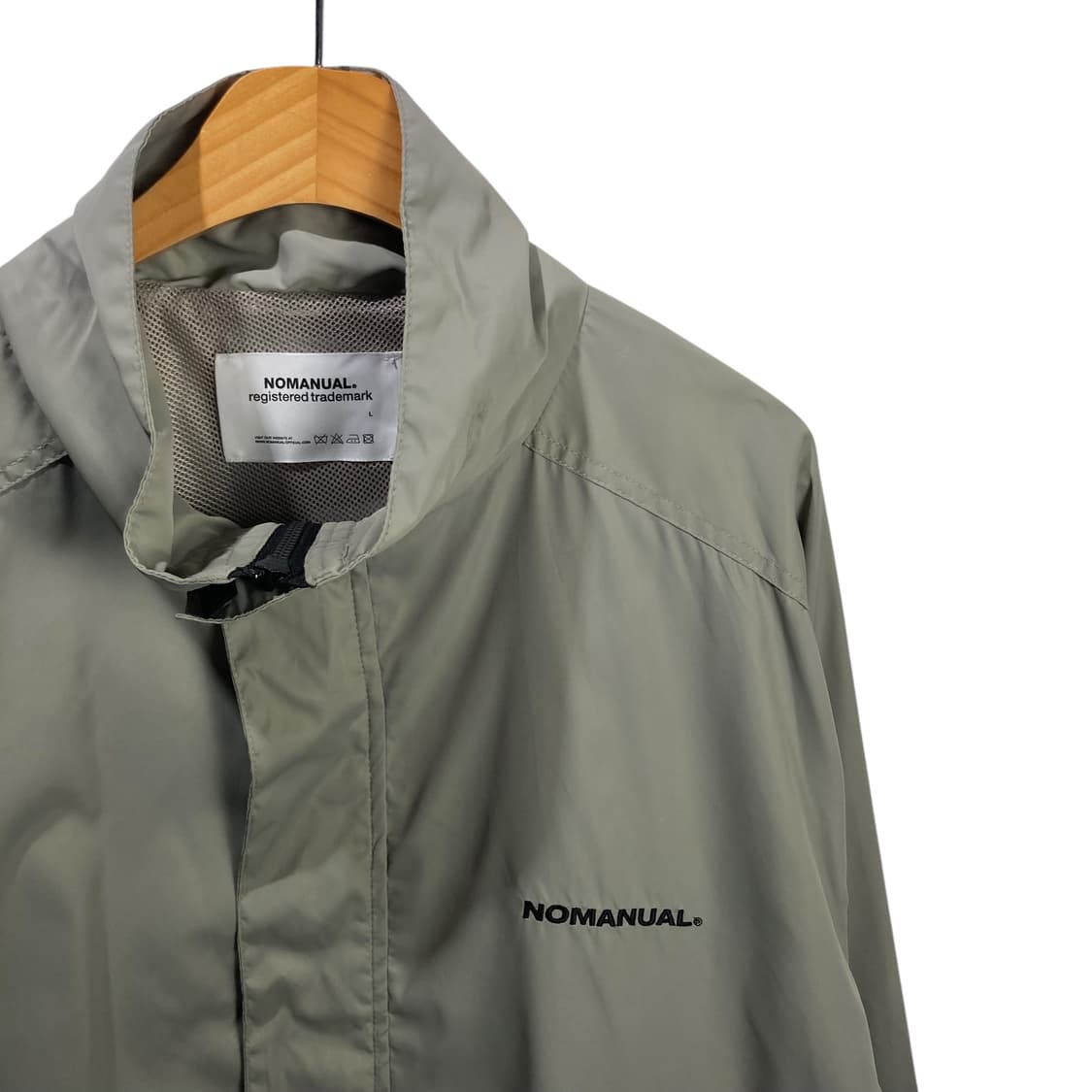 노매뉴얼 그레이 바람막이 상품이미지3