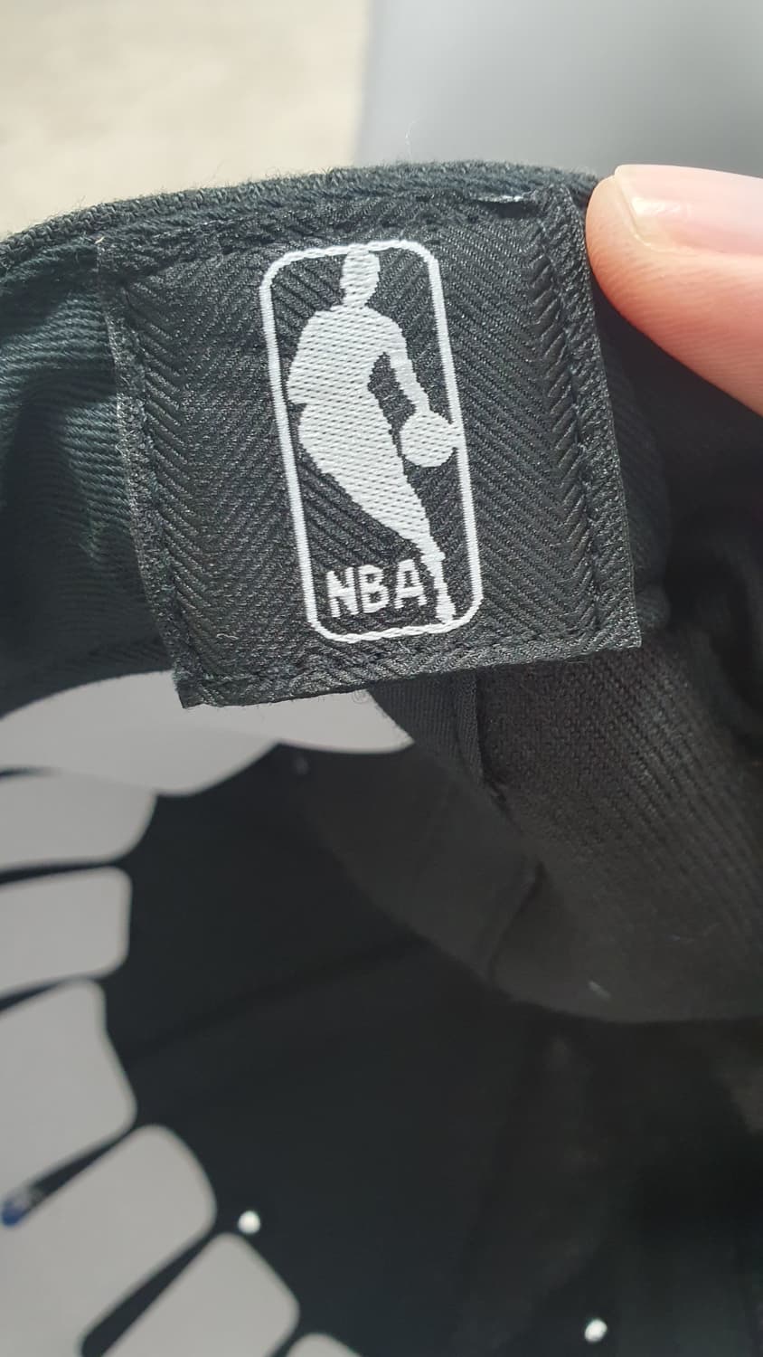 (새제품)NBA 뉴욕닉스 블랙모자 (OSFA 공통사이즈) 상품이미지4