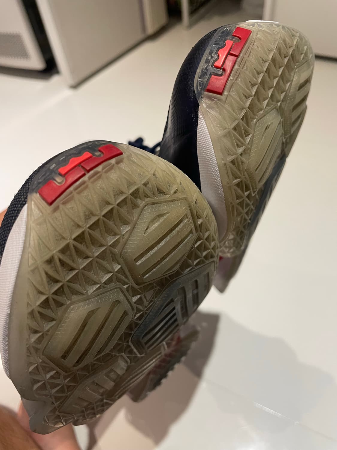 르브론 Xlll U.S.A 285사이즈 807219-461 상품이미지9