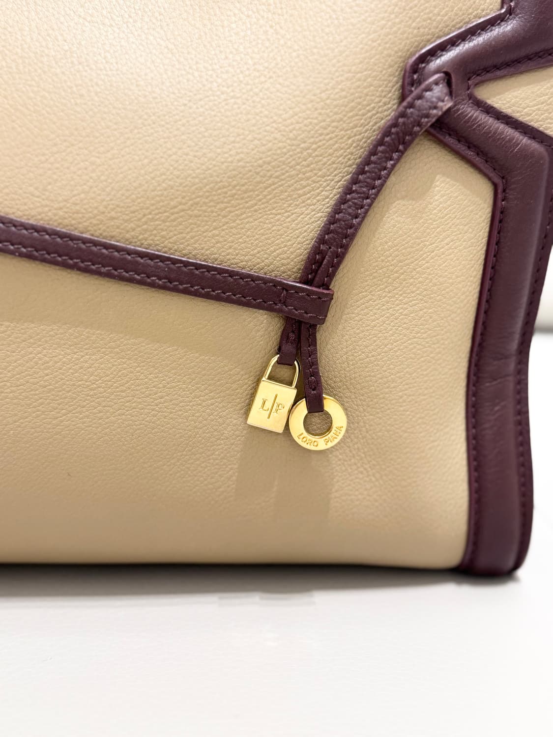 로로피아나 토트백 상품이미지9