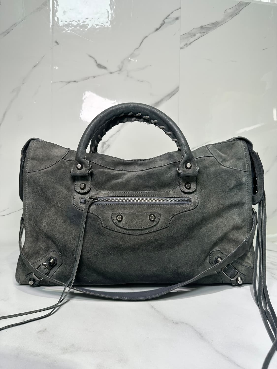 [A 정품] 발렌시아가 시티 모터백 미디움 스웨이드 그레이 상품이미지1