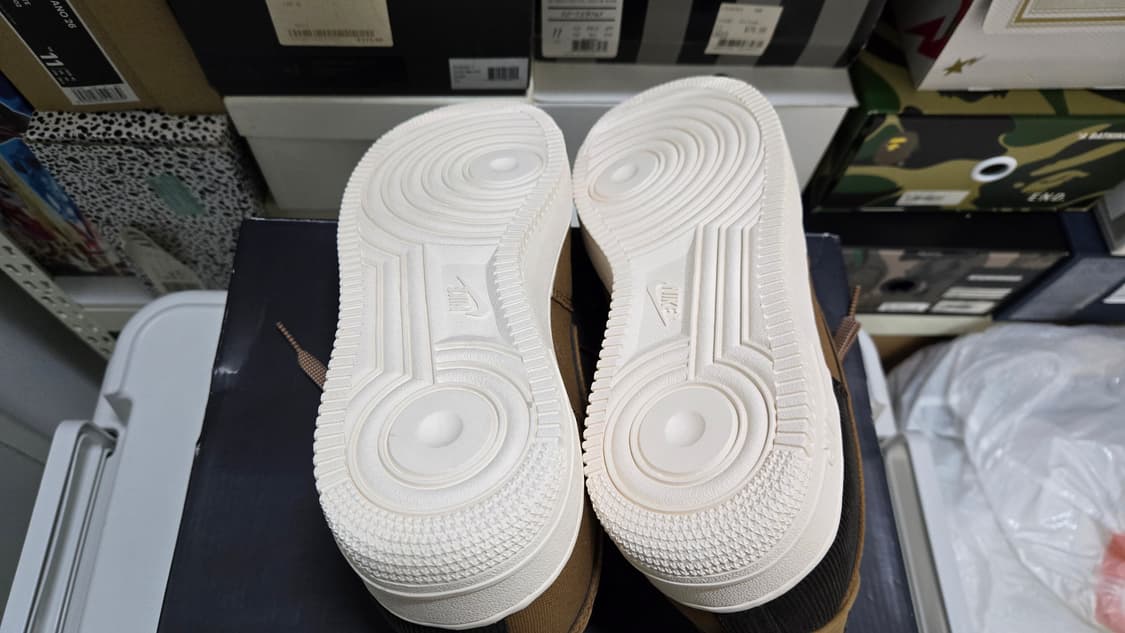 나이키 X 칼하트 에어포스 11사이즈(290) 상품이미지6